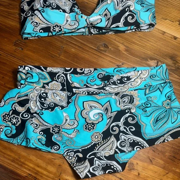 Bingo Surf Heat swimwear paisley halter top size L‎ & skirt bikini Bottom medium - Picture 3 of 7